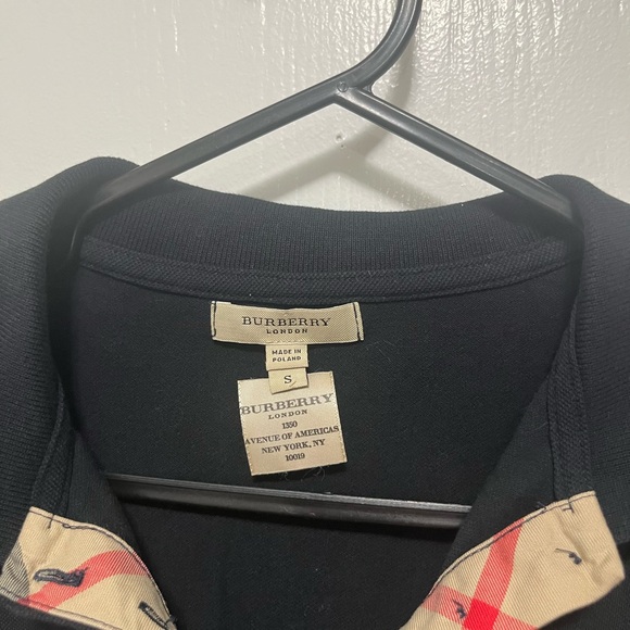 Small Authentic Burberry Polo Shirt Black - Picture 2 of 3